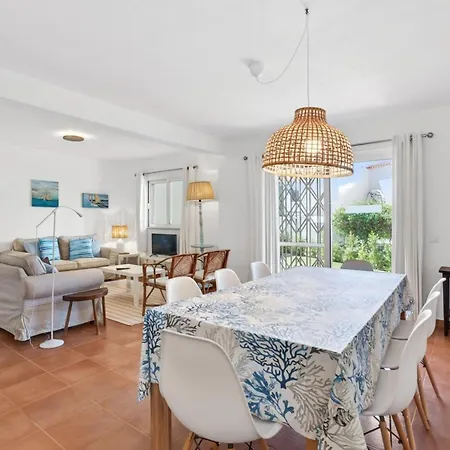 Casa Da Aveleira 3bdr In Vilamoura By Lovelystay